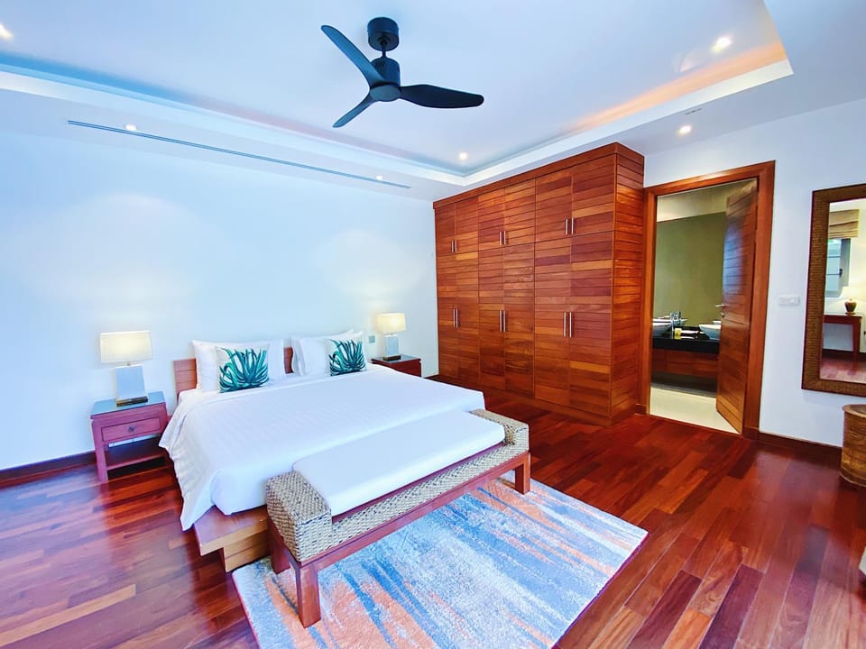 Bathroom, Bedroom