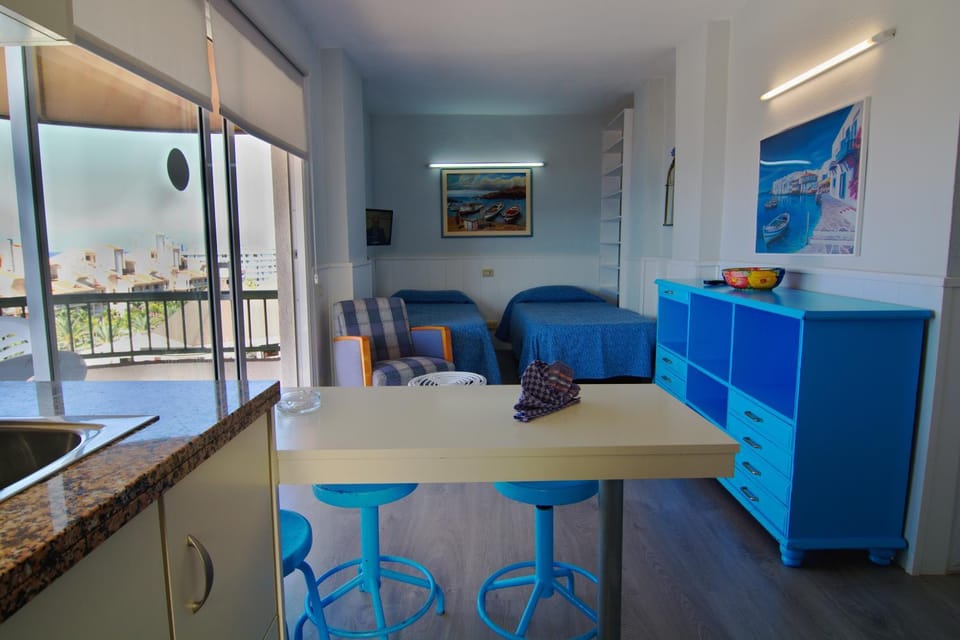 Bed, Seating area, Sea view