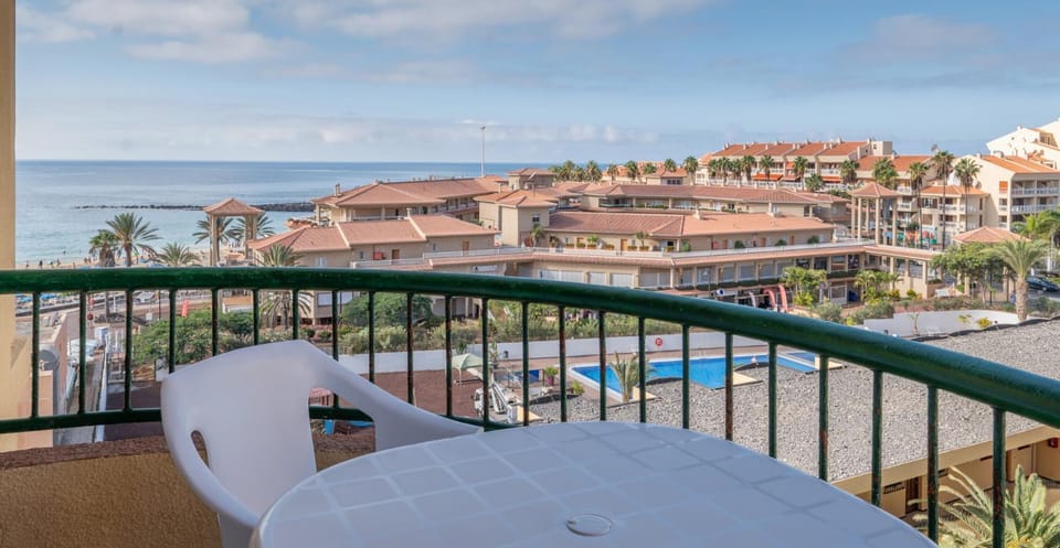 Day, Balcony/Terrace, Pool view, Sea view, Swimming pool