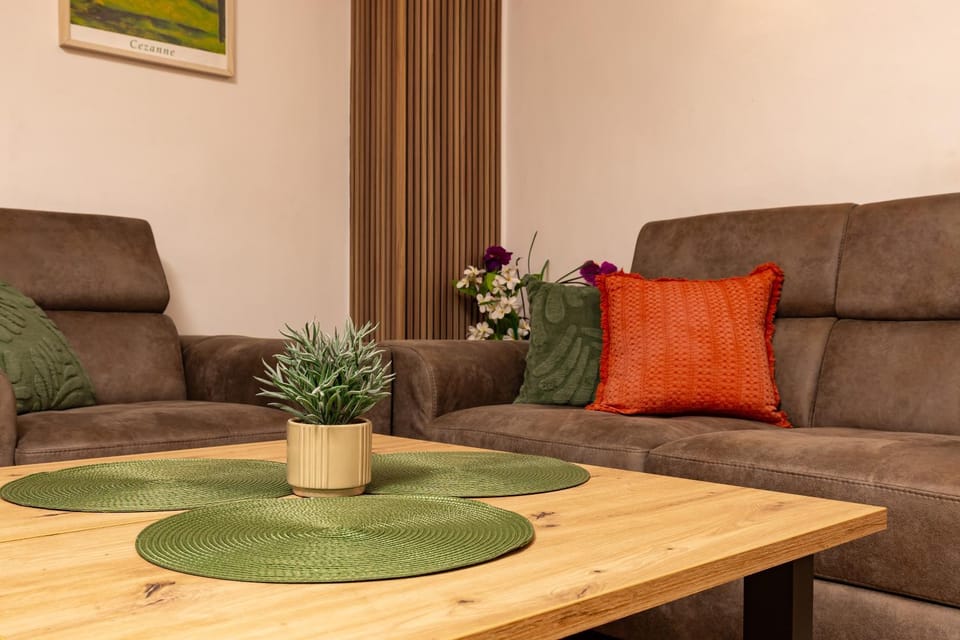 Living room, Decorative detail