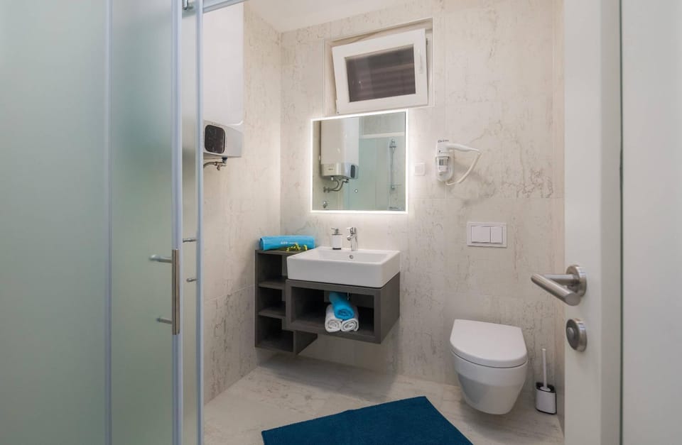 Apartmani Kos D Apartment in Split-Dalmatia County