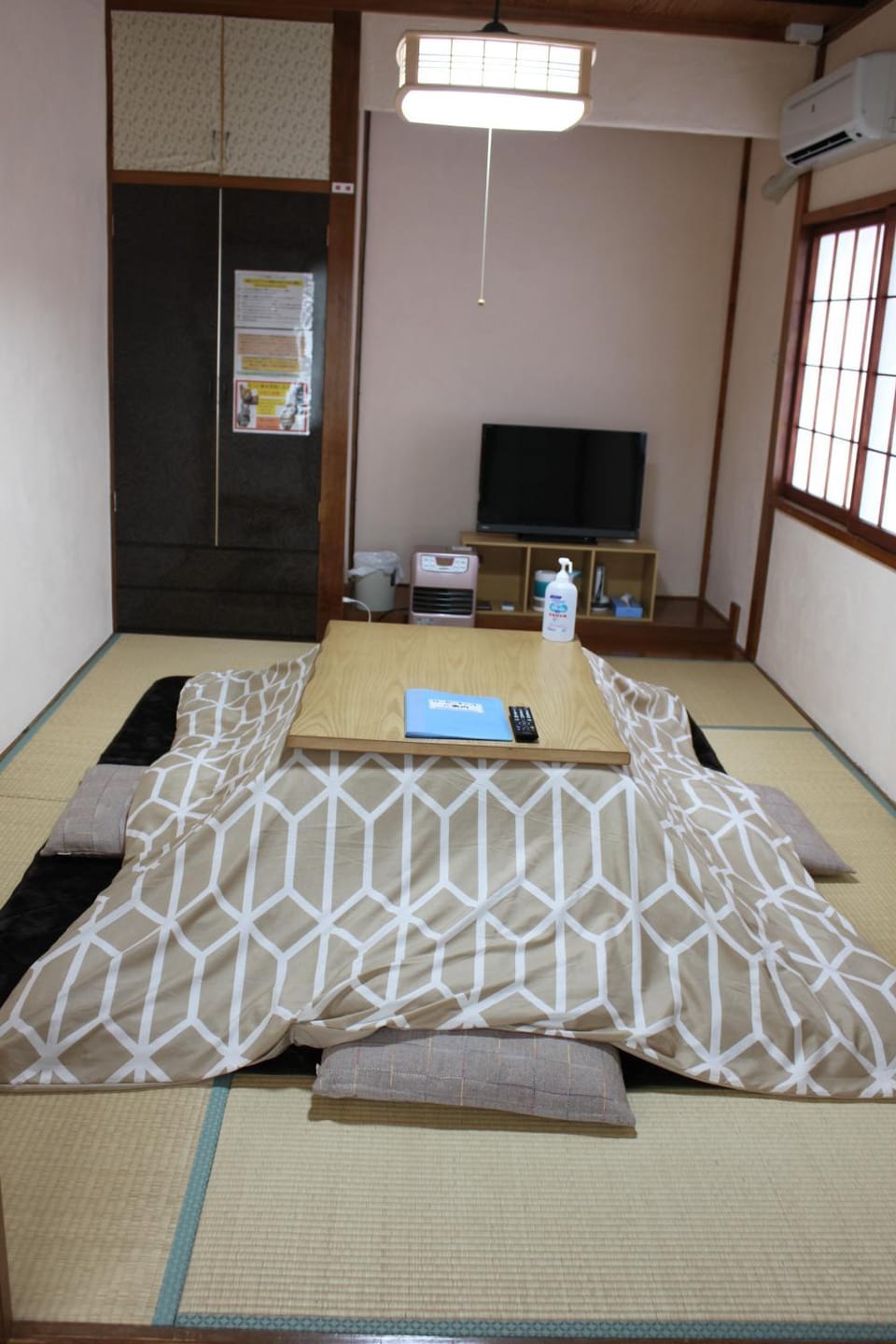 Photo of the whole room
