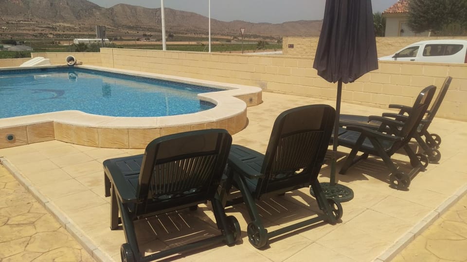 Seating area, Swimming pool, Swimming pool