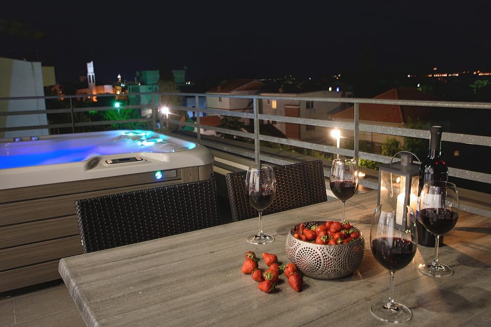 Hot Tub, Balcony/Terrace