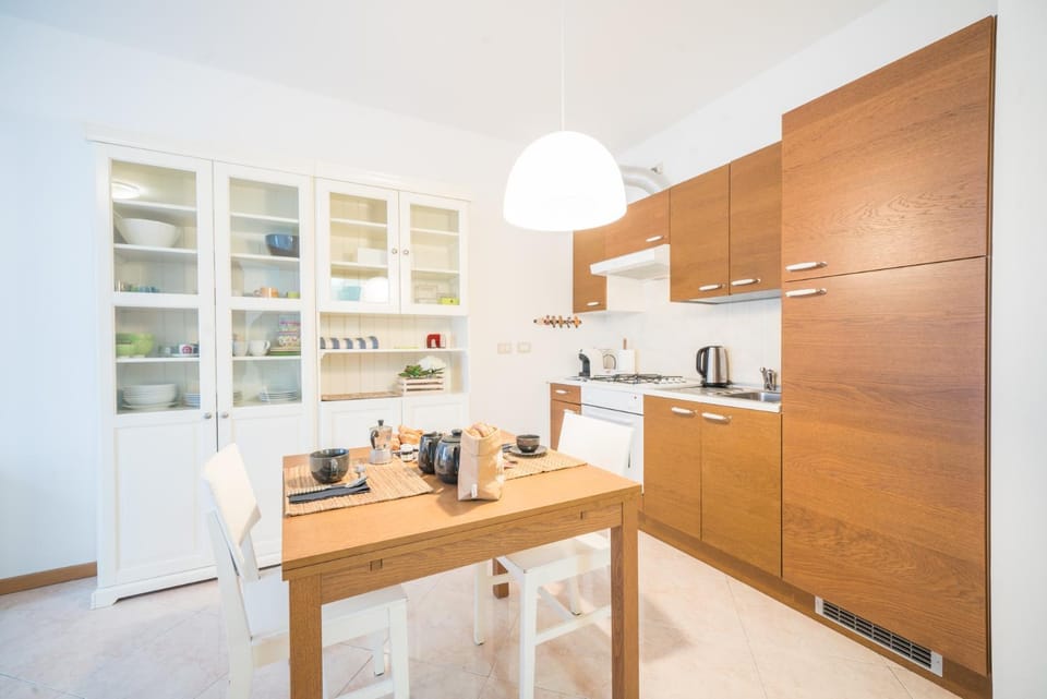 Gardappartamenti Garibaldi City Centre Apartment in Desenzano del Garda