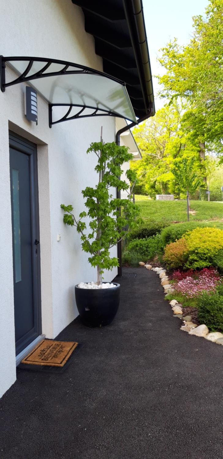 Annecy proche Maison jolie vue et beau jardin ensoleile Villa in Haute-Savoie