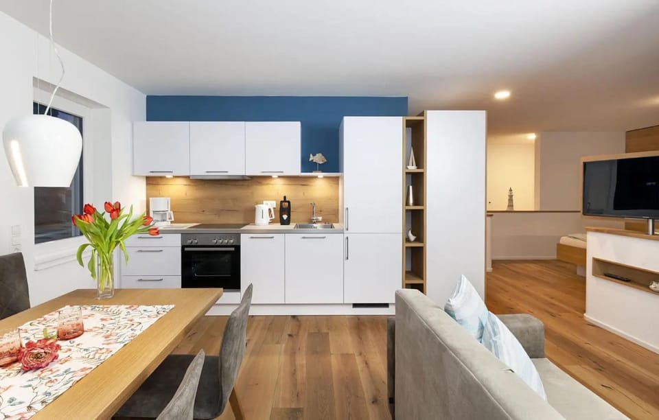 Property building, Kitchen or kitchenette, Living room