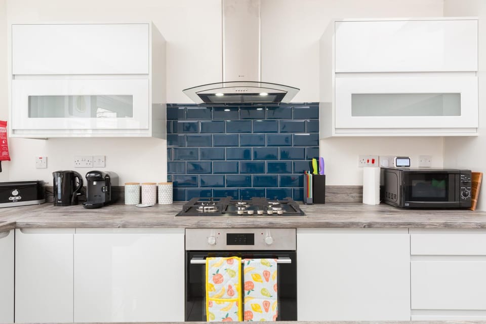 Coffee/tea facilities, Kitchen or kitchenette, Communal kitchen