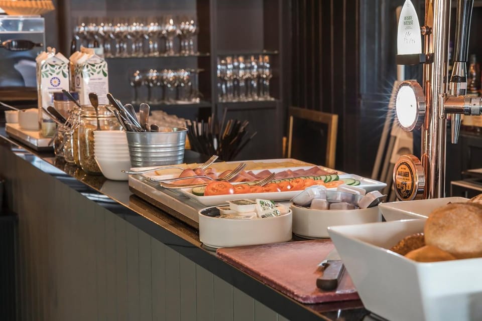 Buffet breakfast
