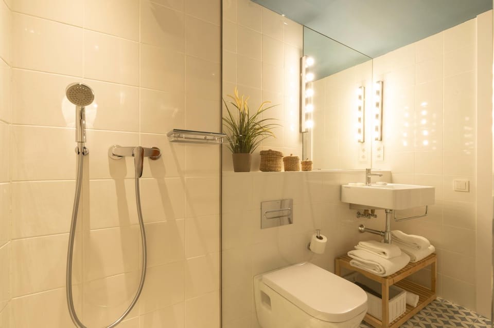 Shower, Toilet, Bathroom