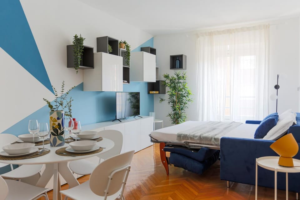 TV and multimedia, Living room, Dining area