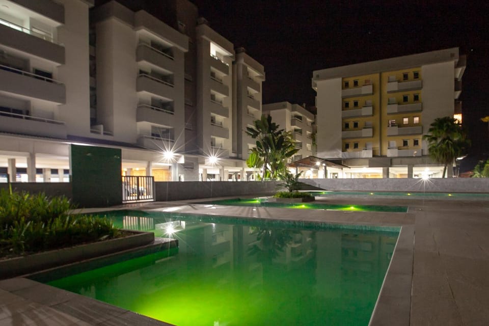 Property building, Swimming pool