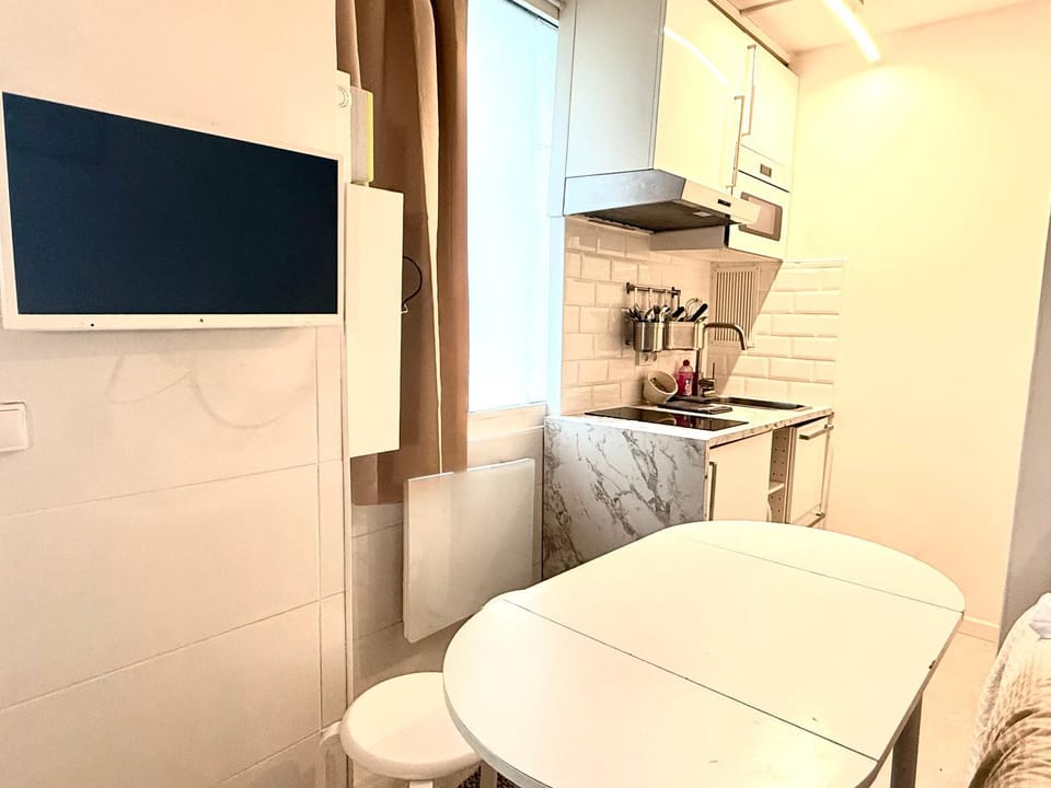 BEAUTY SAINT PAUL renovated February 2026 Apartment in Paris