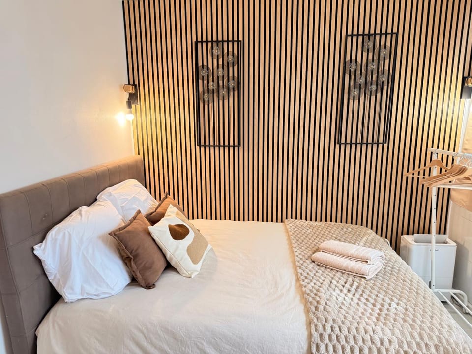 BEAUTY SAINT PAUL renovated February 2026 Apartment in Paris
