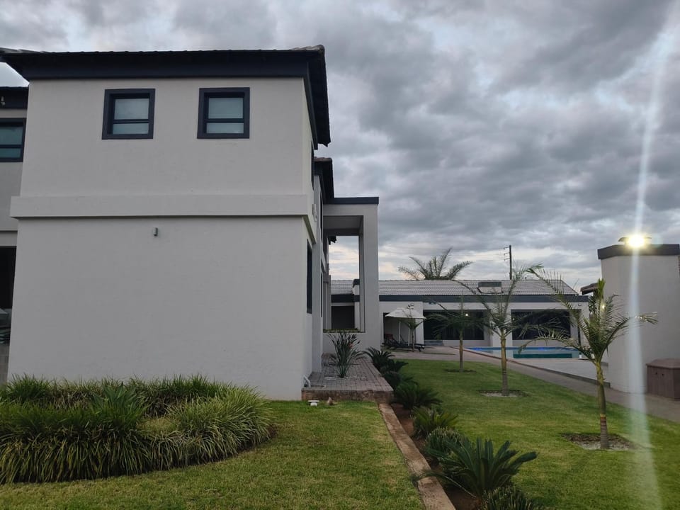 Property building, Garden, Garden view