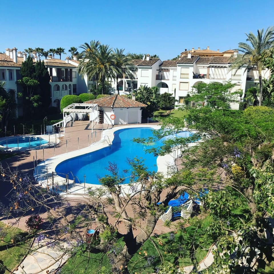 Balcony/Terrace, Lounge or bar, Pool view, Swimming pool