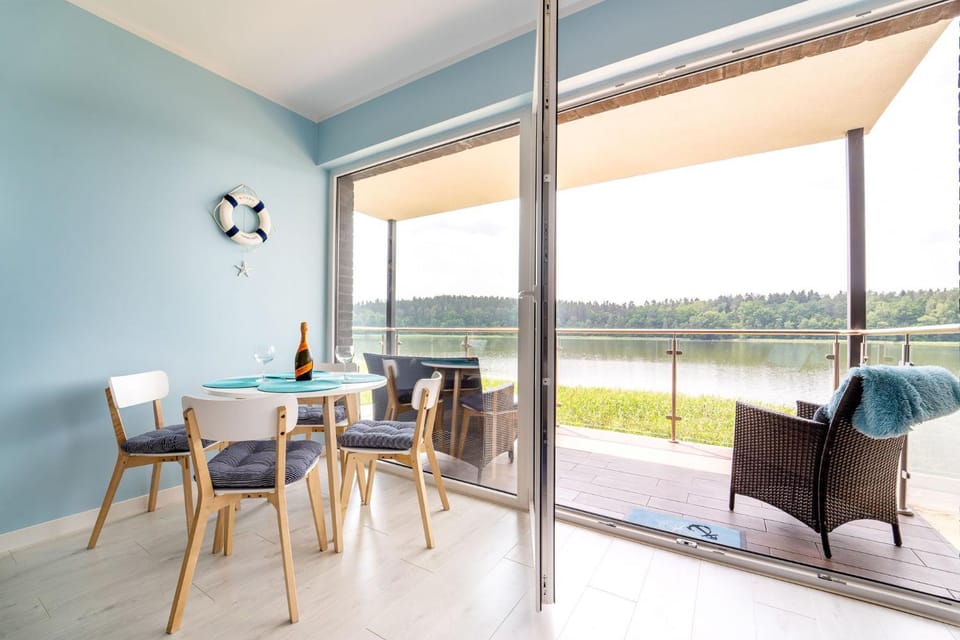 Balcony/Terrace, Lake view