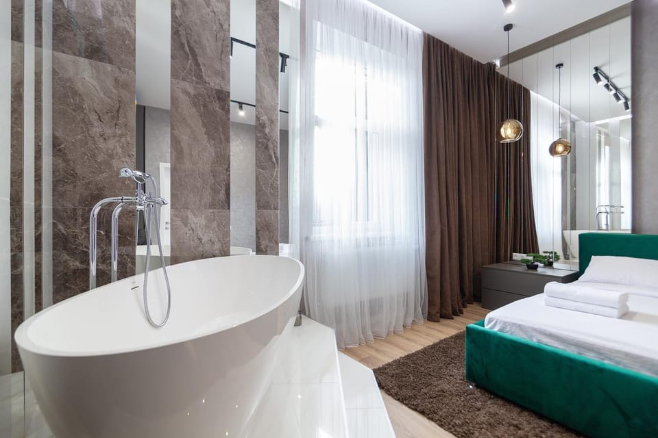 Bedroom, Bath