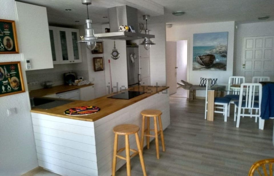 Kitchen or kitchenette, Living room, Lounge or bar, Dining area