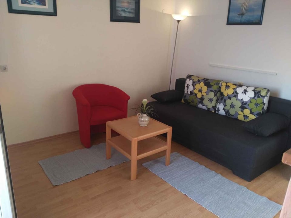 Apartments in Barbat - Insel Rab 17610 Apartment in Lika-Senj County