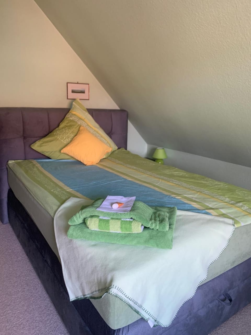 Bed, Photo of the whole room, Seating area, Bedroom, towels, wardrobe