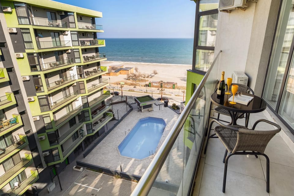 View (from property/room), Balcony/Terrace, Beach, Pool view, Sea view