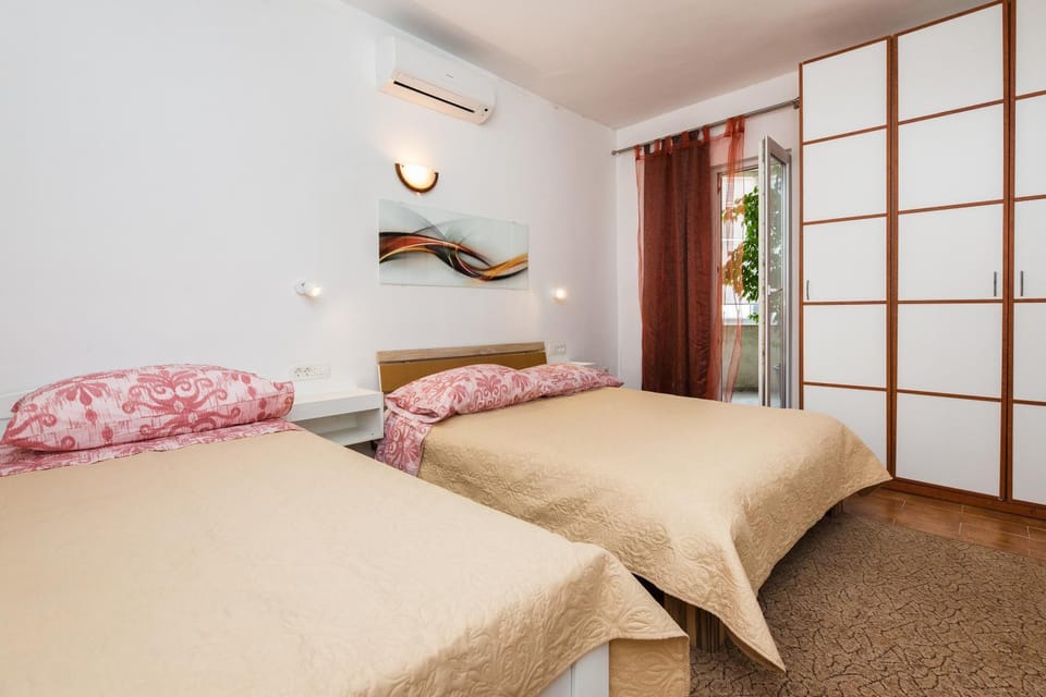 Deluxe New Kastela Agneza Apartment near SplitAirport House in Šibenik-Knin County, Croatia