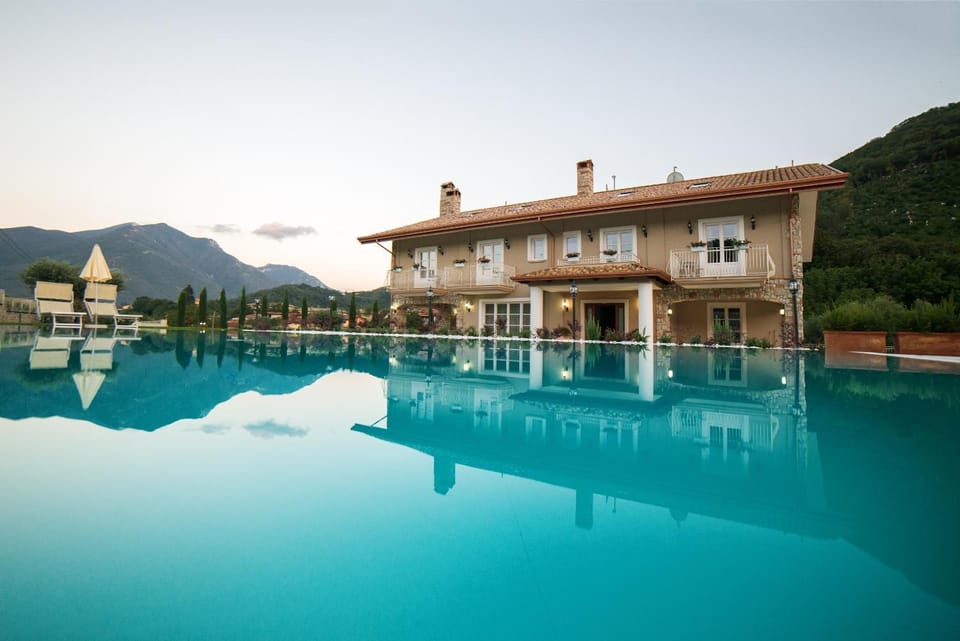 Swimming pool, Swimming pool