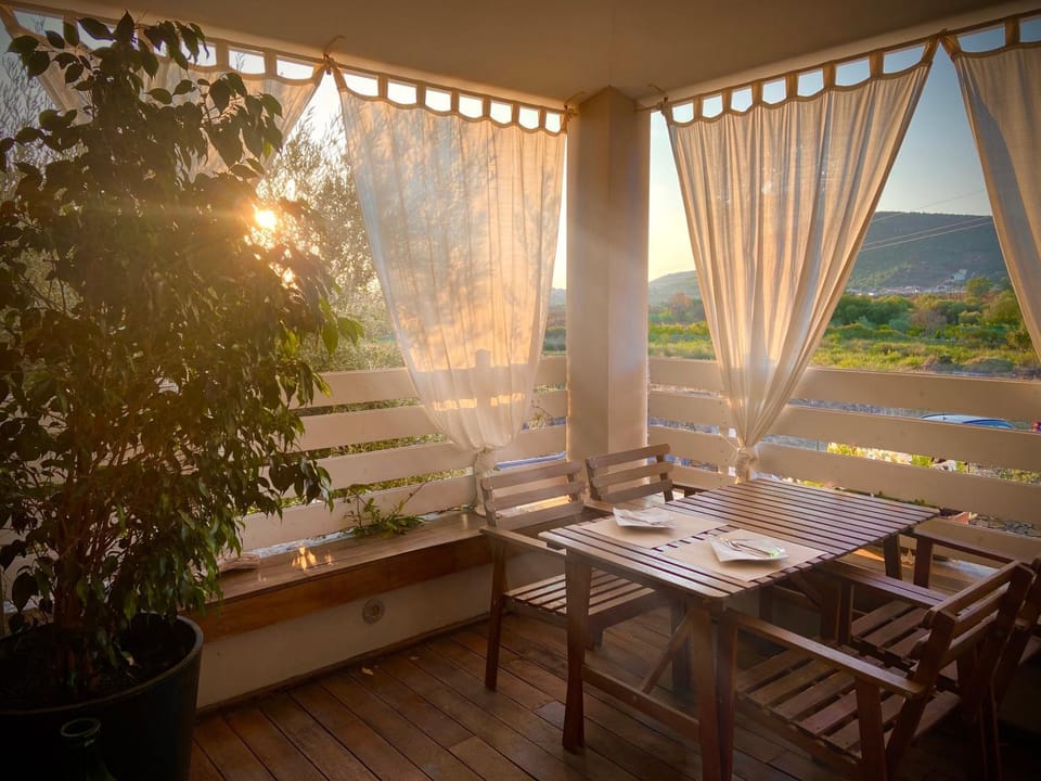 Natural landscape, View (from property/room), Balcony/Terrace
