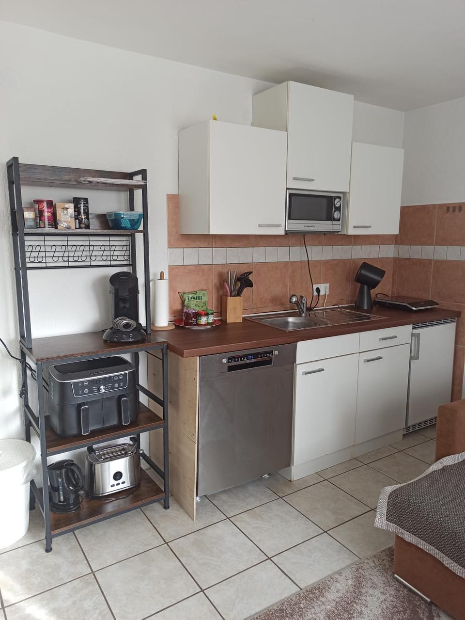 Kitchen or kitchenette