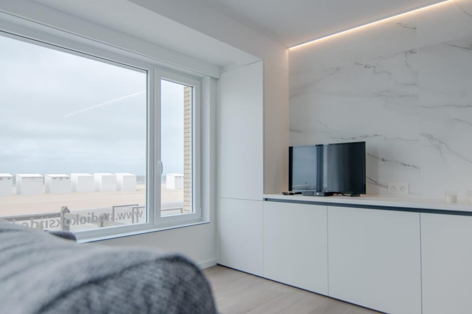 TV and multimedia, Sea view