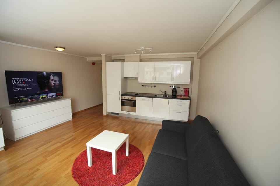 Kitchen or kitchenette, Living room, Seating area