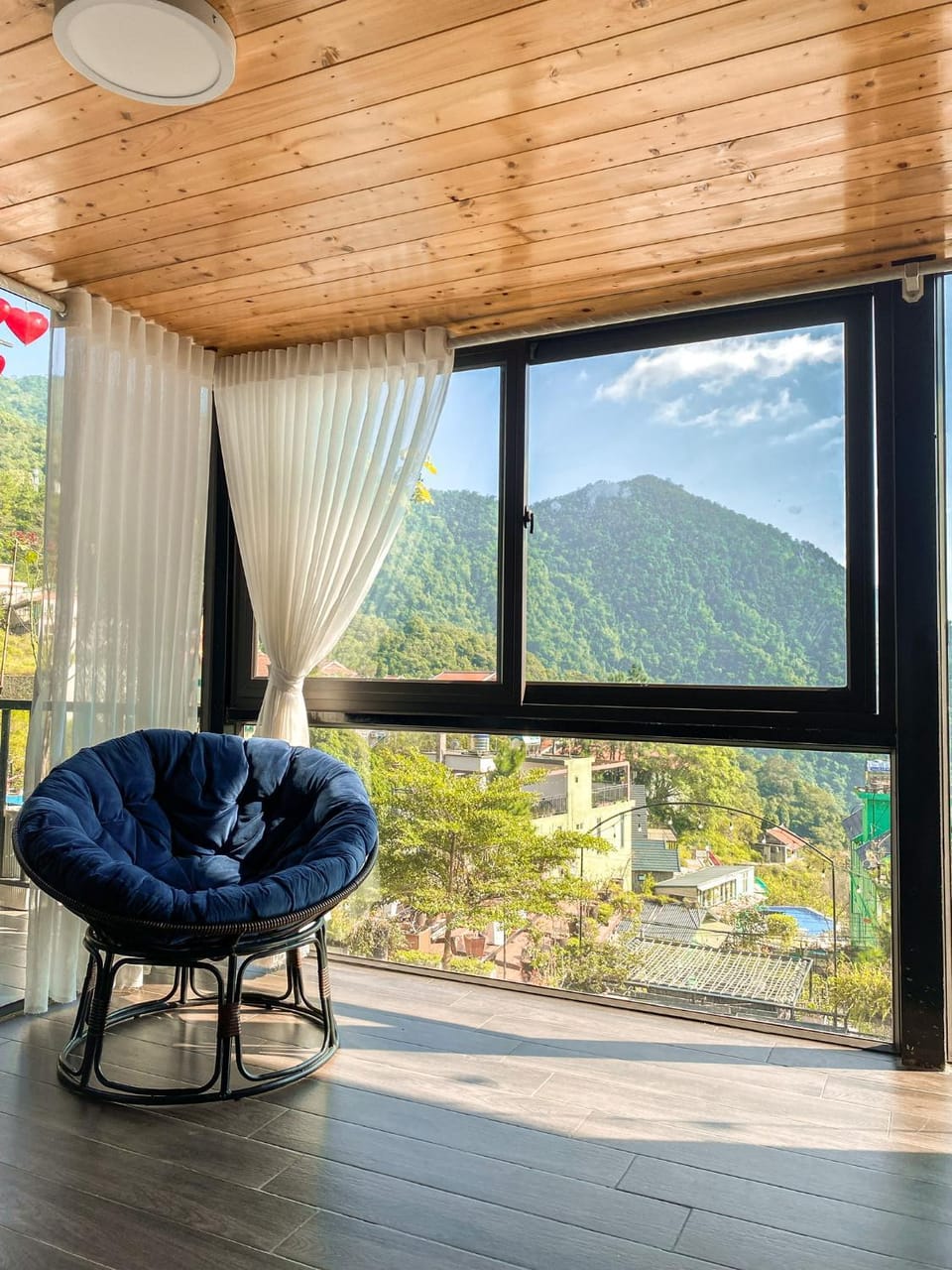 Bách Xanh House - Cloud Bungalow Apartment in Vietnam