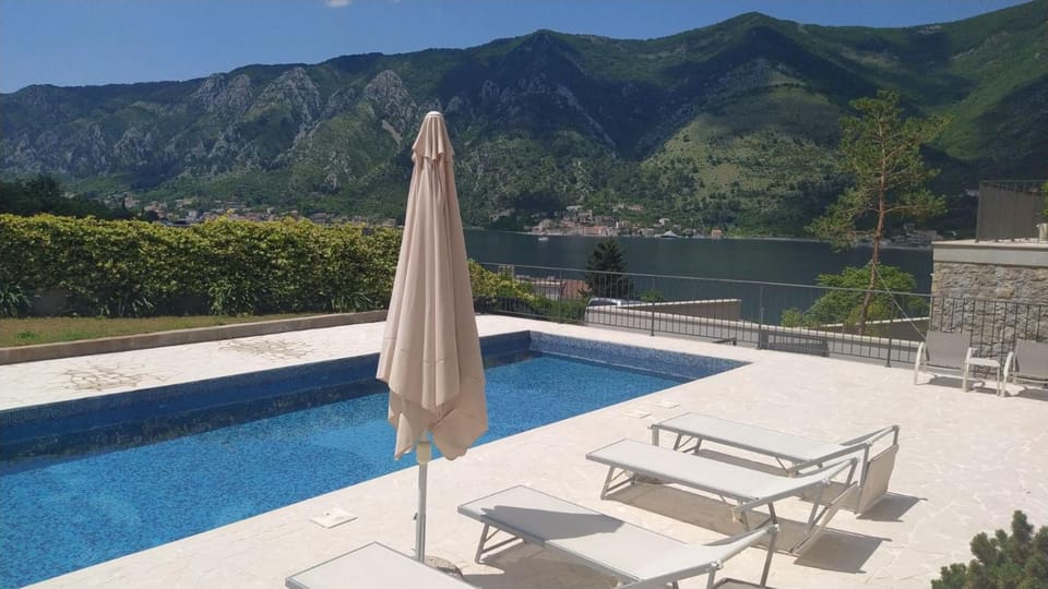 Tur Dobrota Apartment in Dobrota