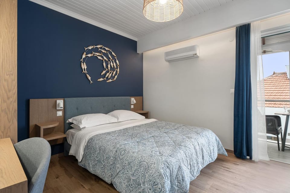 Captain's Seafront Apartments Apartment in Nydri