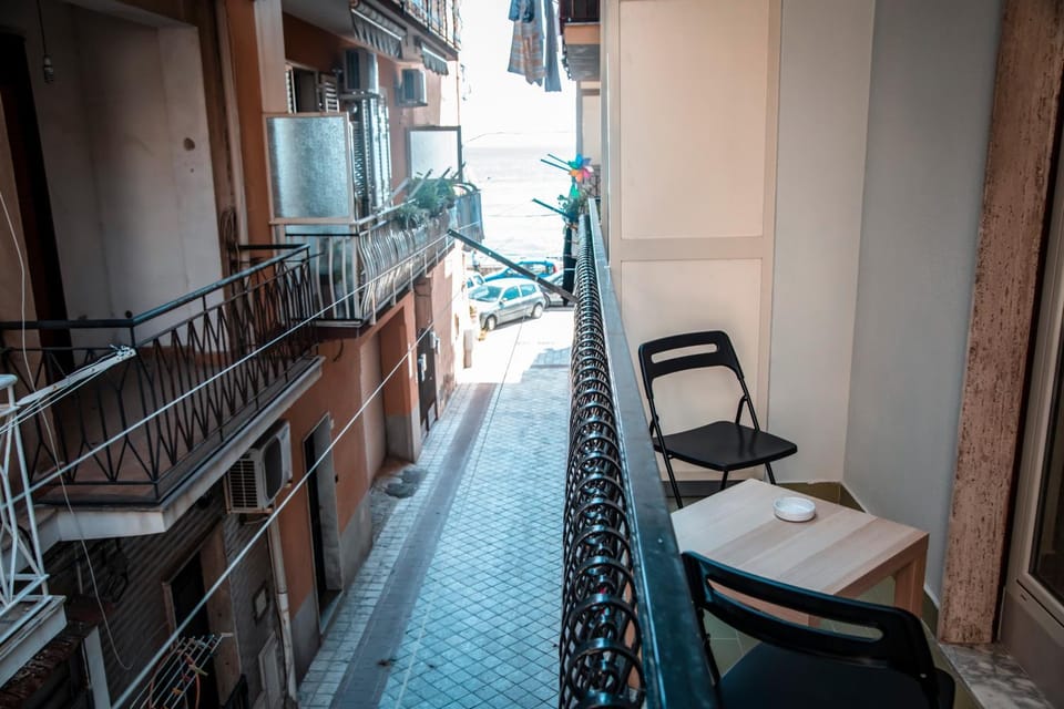 Balcony/Terrace, Quiet street view