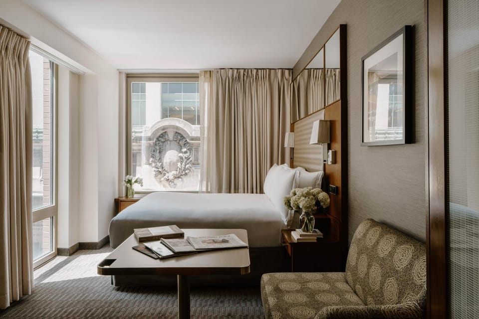 Bed, Seating area, Bedroom
