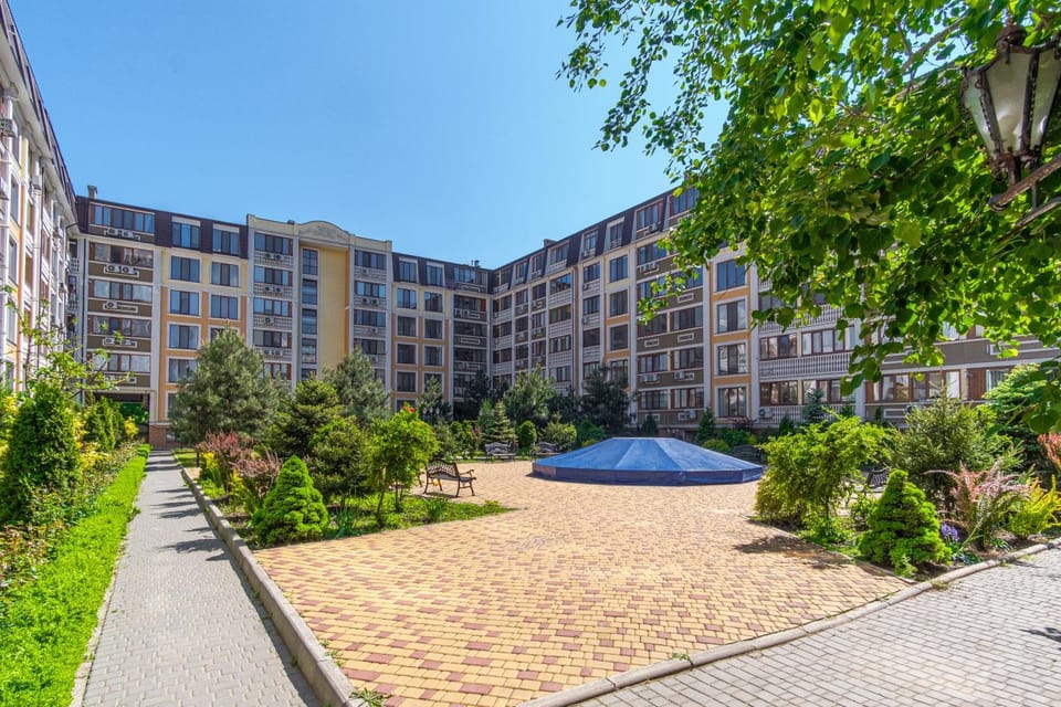 Property building, Inner courtyard view