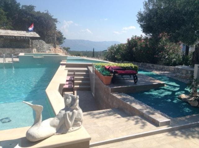 Villa Tamara,3 heated Pools, Entire Villa for sole use Villa in Split-Dalmatia County