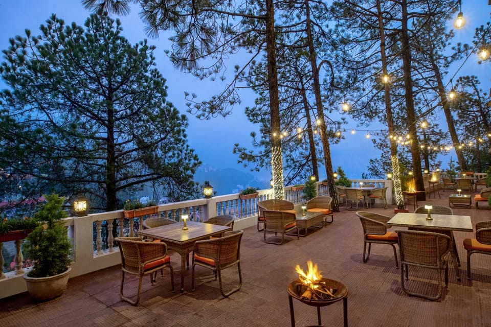 Lounge or bar