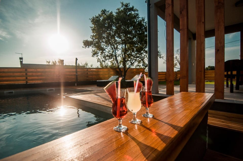 Pool view, Swimming pool, Drinks, Alcoholic drinks, Sunset