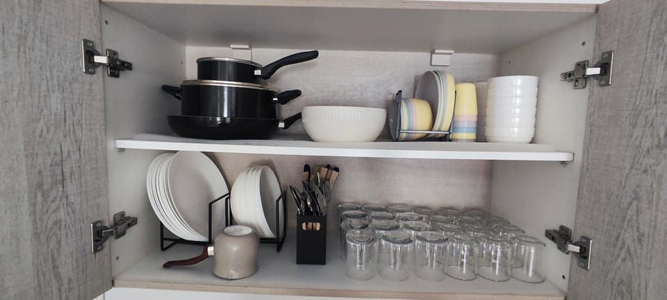 Coffee/tea facilities, Kitchen or kitchenette, Communal kitchen