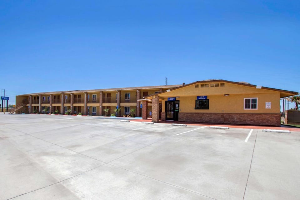 Property building, On site