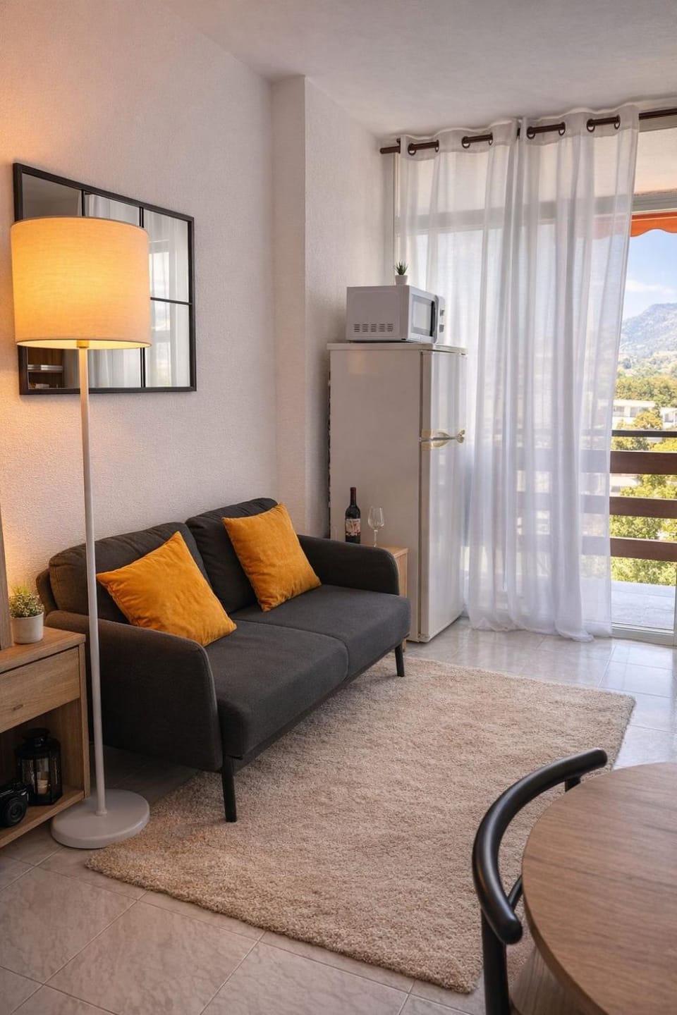Communal lounge/ TV room
