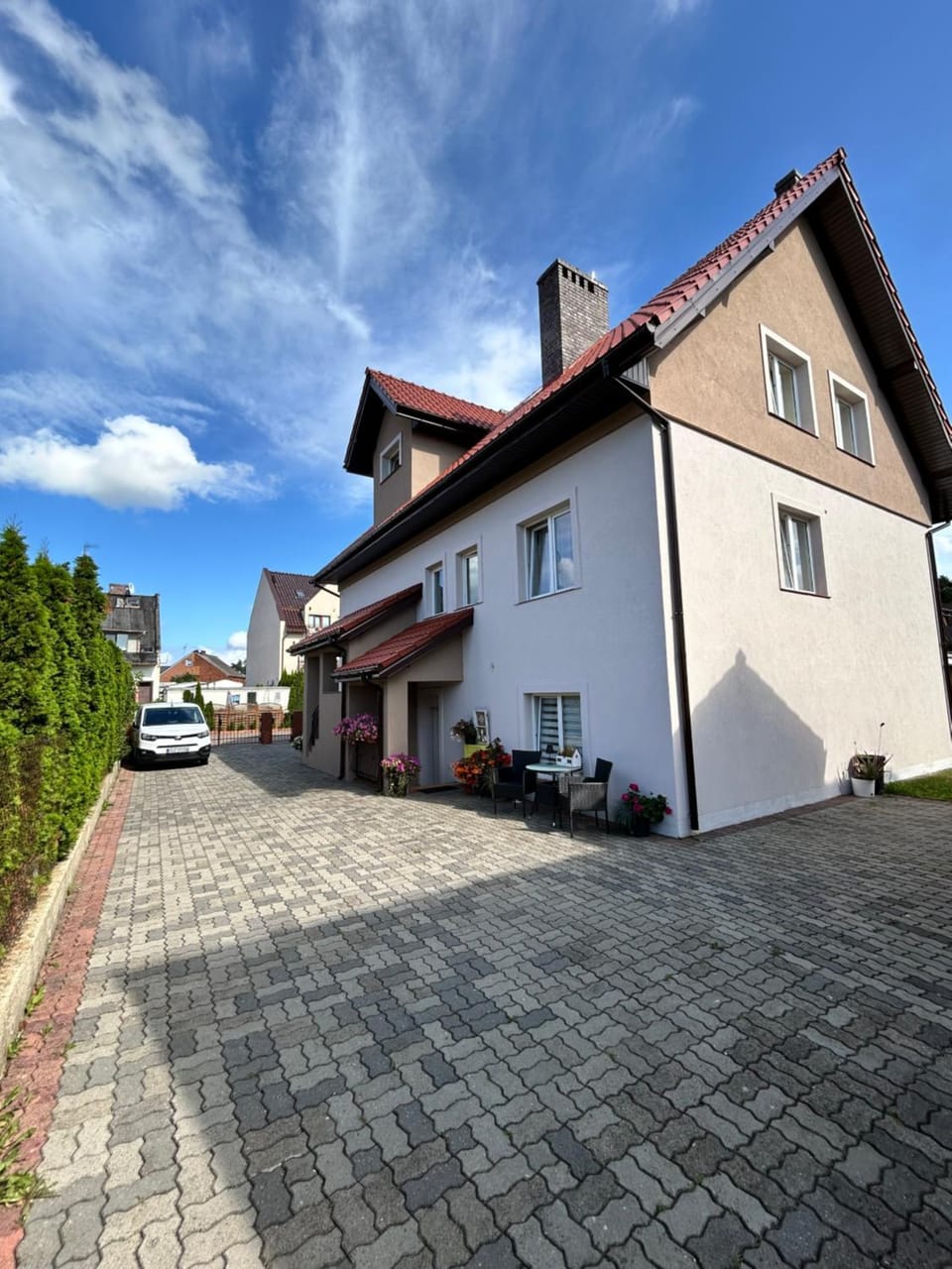 Property building, Day, Parking