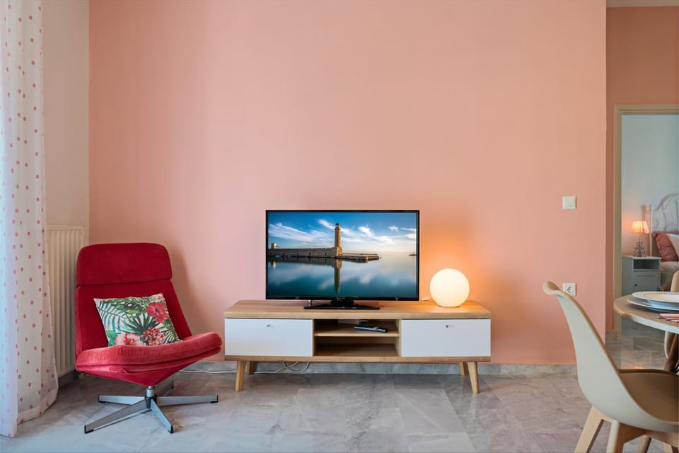TV and multimedia, Entertainment, Family