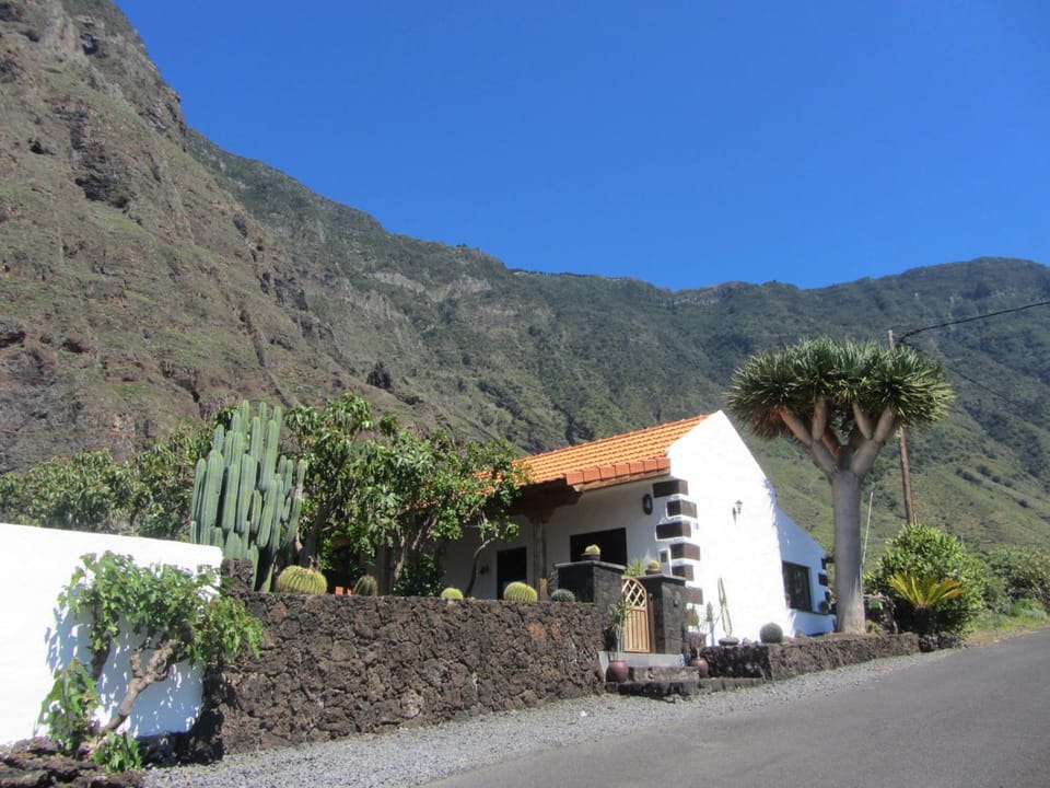 Casa Gorreta House in El Hierro