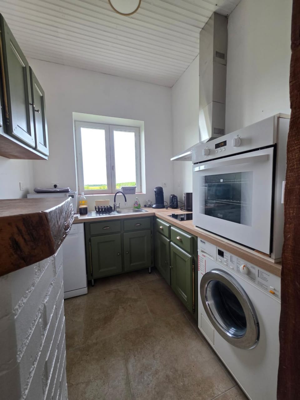 Kitchen or kitchenette, stove, kitchen
