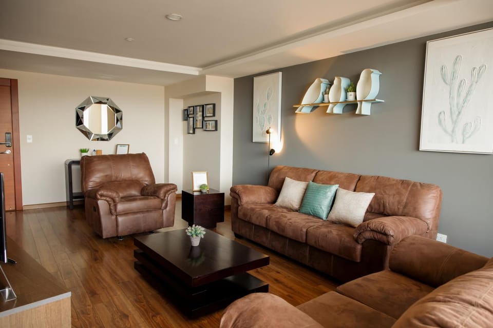 Communal lounge/ TV room, TV and multimedia, Living room