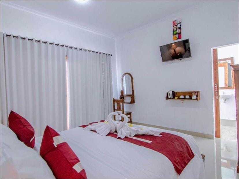 Bed, TV and multimedia, Photo of the whole room, Bedroom